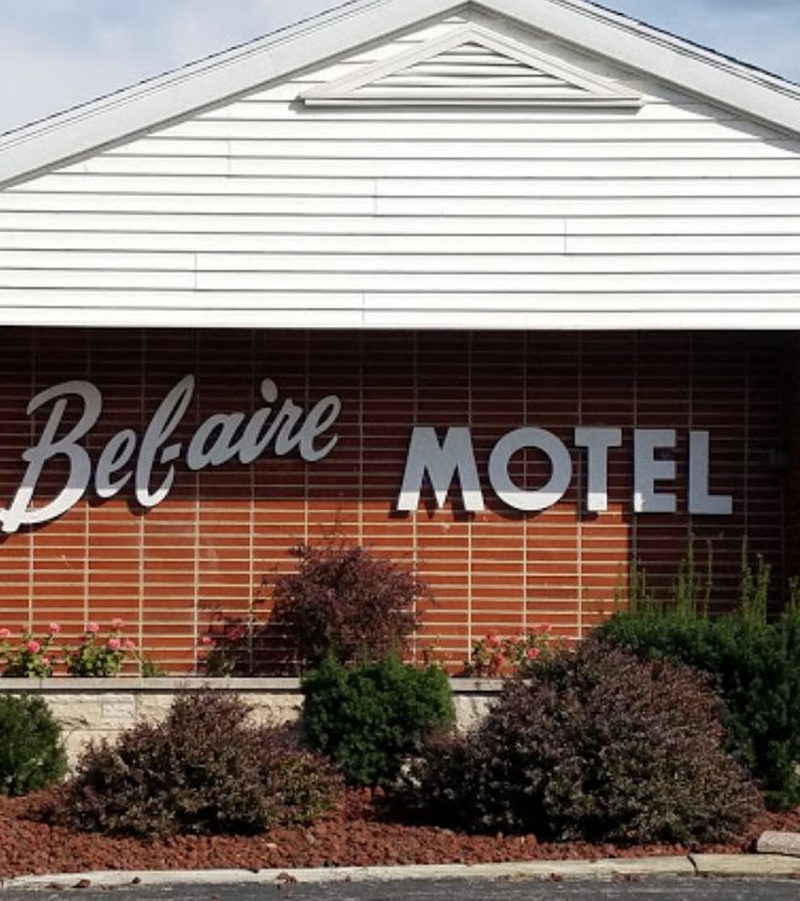 Bel-Aire Motel (Belaire Motel) - From Web Listing (newer photo)